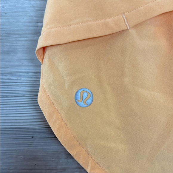 Lululemon Speed Up Low Rise Lined 2.5” Shorts Sunny Coral - Picture 4 of 6